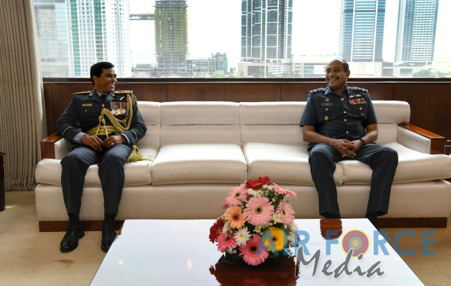 Director Electronics and Telecommunication Engineering Bids Adieu to the Sri Lanka Air Force