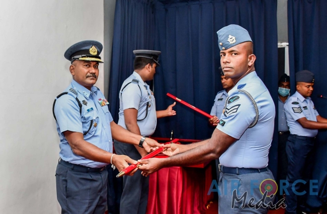 SLAF COMBAT TRAINING SCHOOL AT DIYATALAWA CONDUCTS PACE STICKS AWARDING CEREMONY