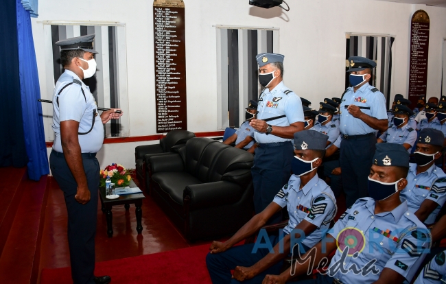 10 Airmen Qualified to Receive Pace Sticks