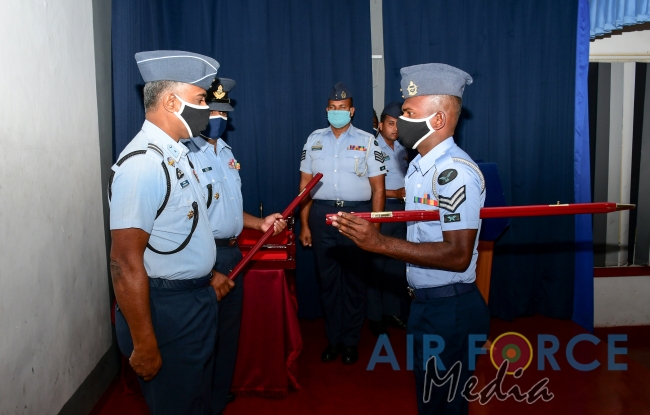 10 Airmen Qualified to Receive Pace Sticks