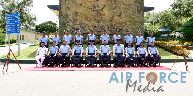 10 Airmen Qualified to Receive Pace Sticks