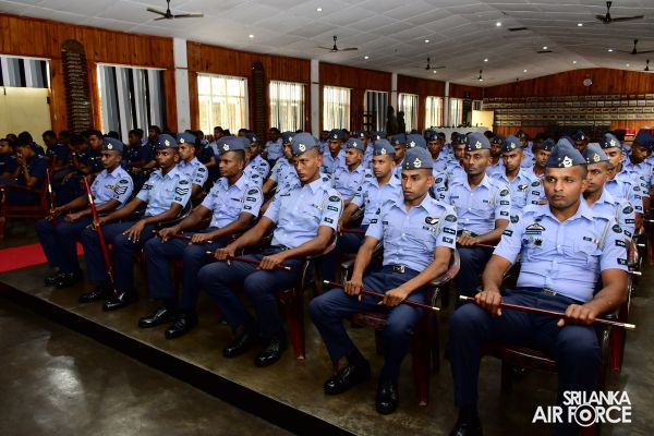 SLAF COMBAT TRAINING SCHOOL DIYATALAWA CONDUCTS THE AWARDS CEREMONY FOR THE INSTRUCTOR COURSES