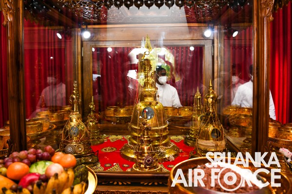 DEEGAWAPIYA SACRED RELICS PLACED AT SPECIALLY BUILT RELIC HOUSE