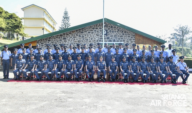 COMMANDER’S INSPECTIONS OF SLAF COMBAT TRAINING SCHOOL
DIYATALAWA