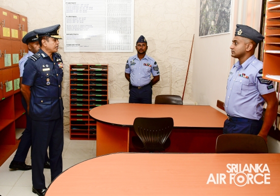 COMMANDER’S INSPECTIONS OF SLAF COMBAT TRAINING SCHOOL
DIYATALAWA