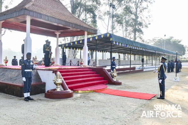 COMMANDER’S INSPECTIONS OF SLAF COMBAT TRAINING SCHOOL
DIYATALAWA