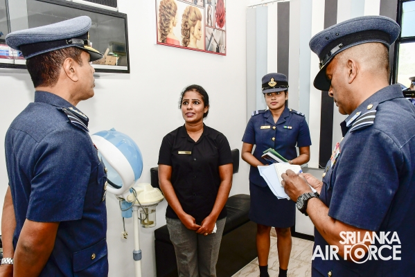 COMMANDER’S INSPECTIONS OF SLAF COMBAT TRAINING SCHOOL
DIYATALAWA