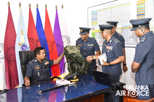 COMMANDER’S INSPECTIONS OF SLAF COMBAT TRAINING SCHOOL
DIYATALAWA