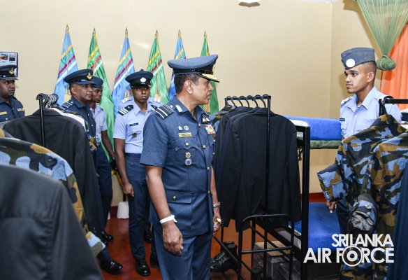 COMMANDER’S INSPECTIONS OF SLAF COMBAT TRAINING SCHOOL
DIYATALAWA