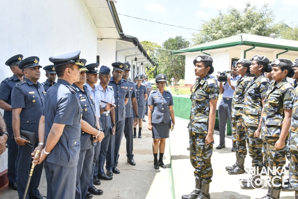COMMANDER’S INSPECTIONS OF SLAF COMBAT TRAINING SCHOOL
DIYATALAWA