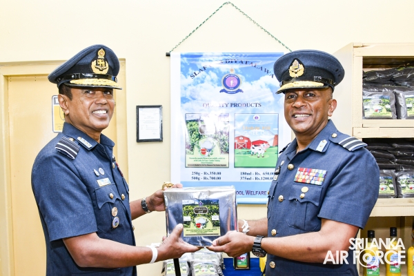 COMMANDER’S INSPECTIONS OF SLAF COMBAT TRAINING SCHOOL
DIYATALAWA
