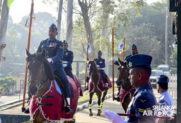 COMMANDER’S INSPECTIONS OF SLAF COMBAT TRAINING SCHOOL
DIYATALAWA