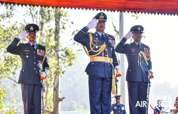 COMMANDER’S INSPECTIONS OF SLAF COMBAT TRAINING SCHOOL
DIYATALAWA