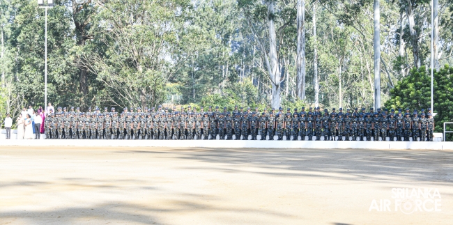 COMMANDER’S INSPECTIONS OF SLAF COMBAT TRAINING SCHOOL
DIYATALAWA