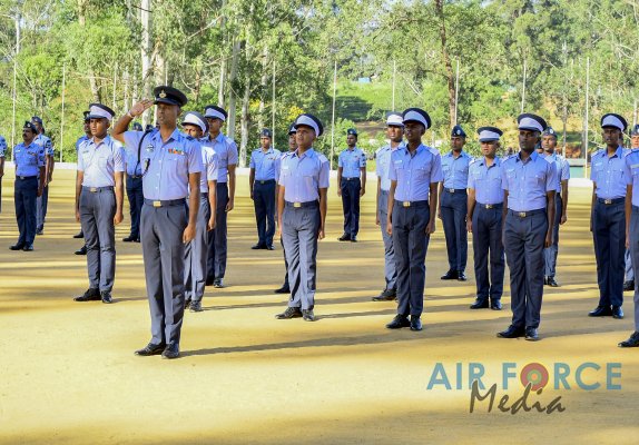 COMMISSIONING 75TH STUDENT OFFICERS COURSE, LANYARD AND CANE AWARDING CEREMONY OF GUNNER INSTRUCTORS HELD AT DIYATALAWA