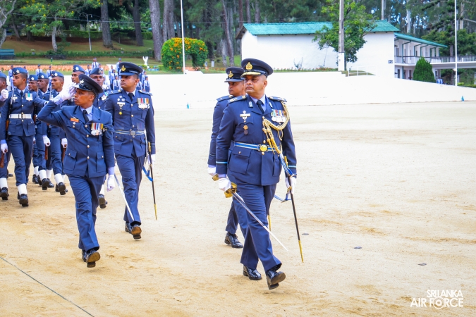 COMMANDER’S INSPECTION AT SLAF COMBAT TRAINING SCHOOL DIYATALAWA