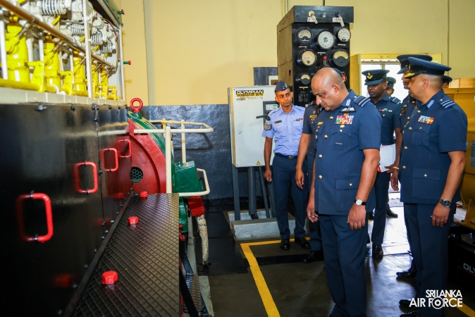 COMMANDER’S INSPECTION AT SLAF COMBAT TRAINING SCHOOL DIYATALAWA