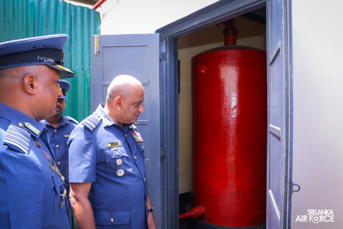 COMMANDER’S INSPECTION AT SLAF COMBAT TRAINING SCHOOL DIYATALAWA