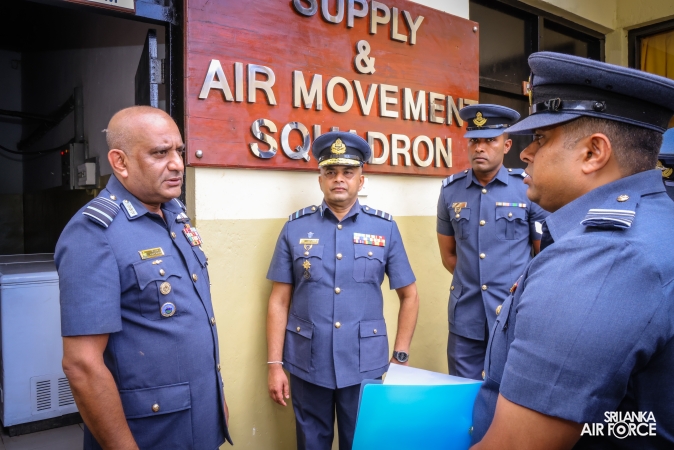 COMMANDER’S INSPECTION AT SLAF COMBAT TRAINING SCHOOL DIYATALAWA
