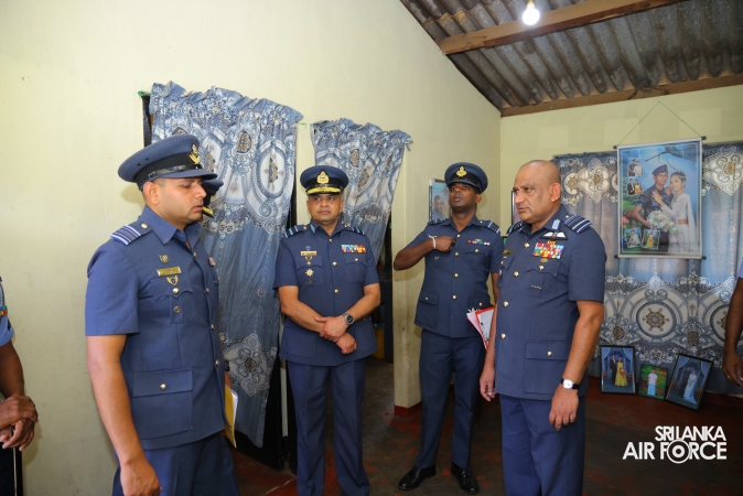 COMMANDER’S INSPECTION AT SLAF COMBAT TRAINING SCHOOL DIYATALAWA