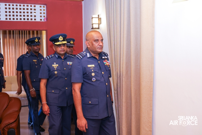 COMMANDER’S INSPECTION AT SLAF COMBAT TRAINING SCHOOL DIYATALAWA
