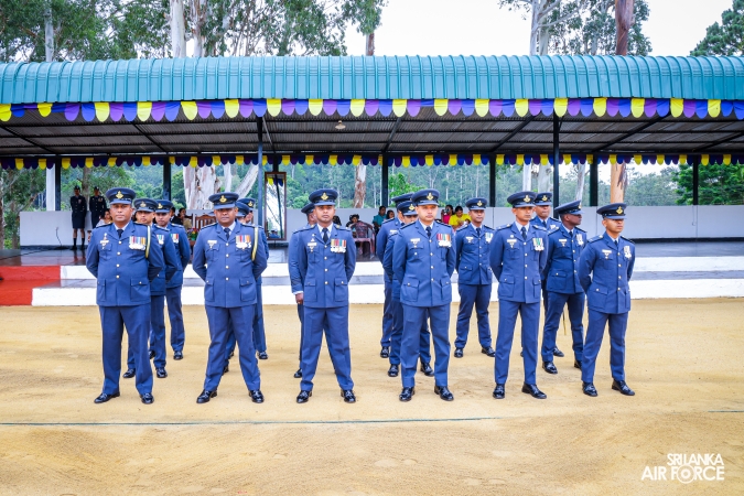 COMMANDER’S INSPECTION AT SLAF COMBAT TRAINING SCHOOL DIYATALAWA