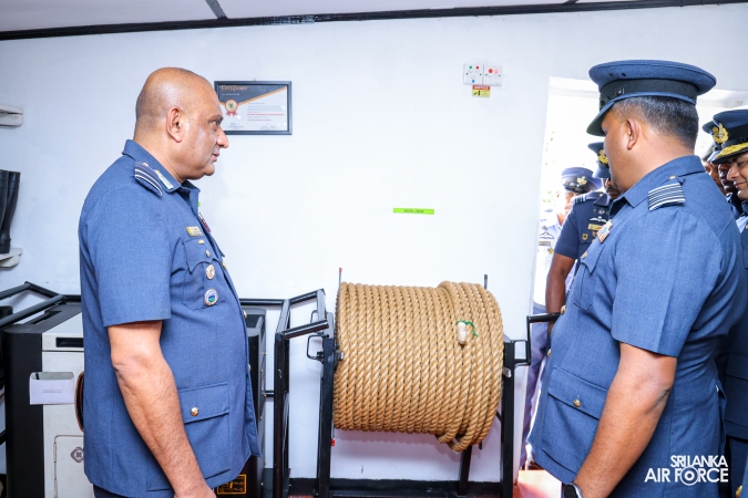 COMMANDER’S INSPECTION AT SLAF COMBAT TRAINING SCHOOL DIYATALAWA