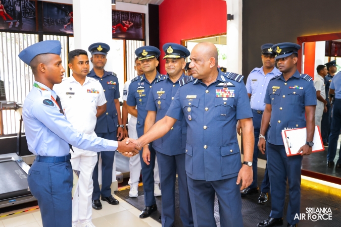 COMMANDER’S INSPECTION AT SLAF COMBAT TRAINING SCHOOL DIYATALAWA