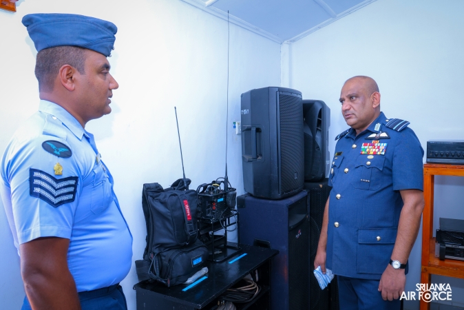 COMMANDER’S INSPECTION AT SLAF COMBAT TRAINING SCHOOL DIYATALAWA