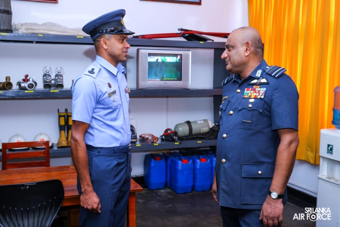 COMMANDER’S INSPECTION AT SLAF COMBAT TRAINING SCHOOL DIYATALAWA