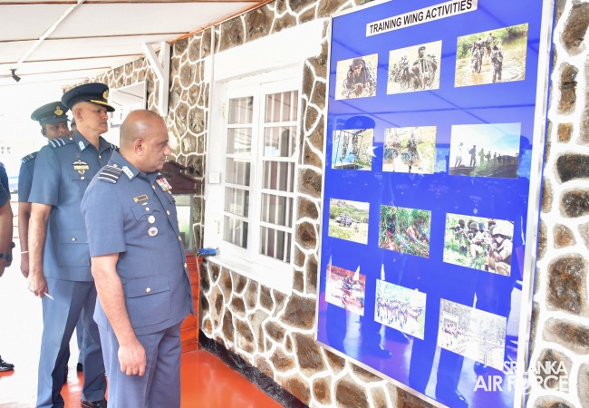 COMMANDERS’ INSPECTION AT SLAF CTS DIYATALAWA