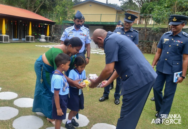 COMMANDERS’ INSPECTION AT SLAF CTS DIYATALAWA