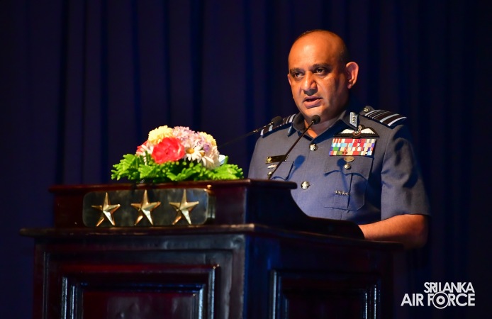 COMMANDERS’ INSPECTION AT SLAF CTS DIYATALAWA