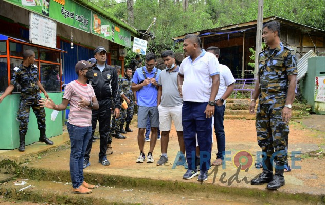 SRI LANKA AIR FORCE COMBAT TRAINING SCHOOL CONVEYS BRICKS TO SACRED SRI PADA