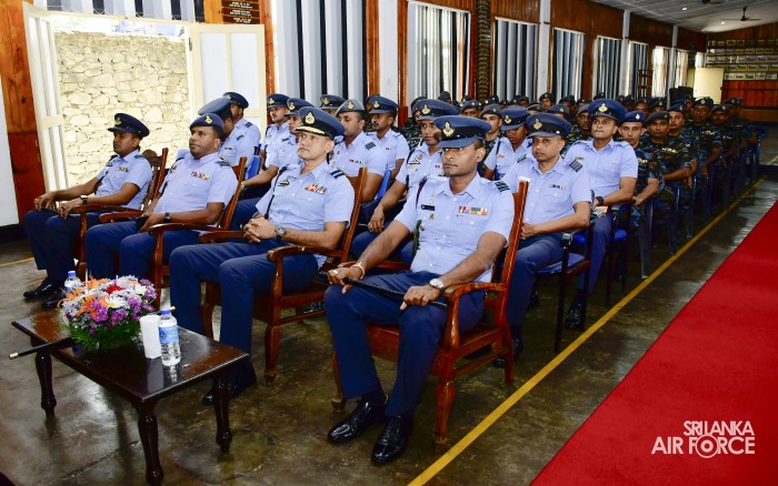 SLAF COMBAT
TRAINING SCHOOL DIYATALAWA CONDUCTS SPECIALIZED COMBAT TRAINING FOR UN
PEACEKEEPING MISSION PARTICIPANTS