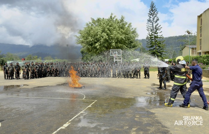 SLAF
COMBAT TRAINING SCHOOL DIYATALAWA CONDUCTS SPECIALIZED COMBAT TRAINING
FOR UN PEACEKEEPING MISSION PARTICIPANTS