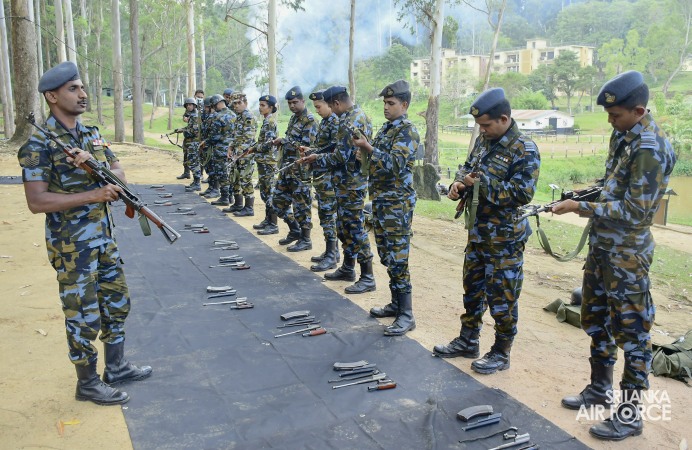SLAF
COMBAT TRAINING SCHOOL DIYATALAWA CONDUCTS SPECIALIZED COMBAT TRAINING
FOR UN PEACEKEEPING MISSION PARTICIPANTS