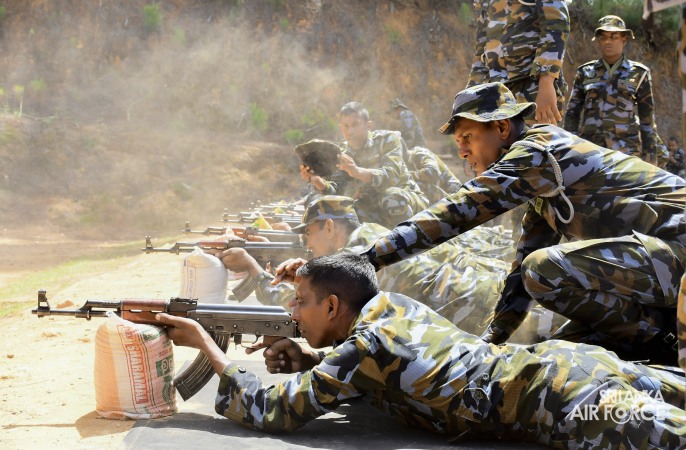 SLAF COMBAT
TRAINING SCHOOL DIYATALAWA CONDUCTS SPECIALIZED COMBAT TRAINING FOR UN
PEACEKEEPING MISSION PARTICIPANTS
