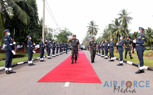 EXPLOSIVE AND NARCOTIC DETECTING AIR DOGS PASS OUT AT KATUNAYAKE