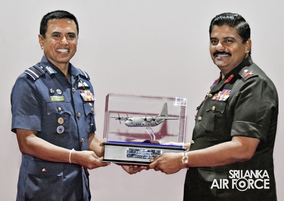 THE AIR
CHIEF DELIVERS GUEST LECTURE TO COURSE NO. 17 STUDENT OFFICERS OF DSCSC