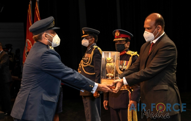 27 SLAF OFFICERS GRADUATE FROM DEFENCE SERVICES COMMAND AND STAFF COLLEGE