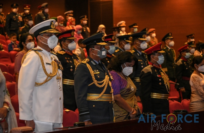 27 SLAF OFFICERS GRADUATE FROM DEFENCE SERVICES COMMAND AND STAFF COLLEGE