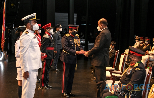 27 SLAF OFFICERS GRADUATE FROM DEFENCE SERVICES COMMAND AND STAFF COLLEGE