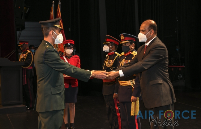 27 SLAF OFFICERS GRADUATE FROM DEFENCE SERVICES COMMAND AND STAFF COLLEGE