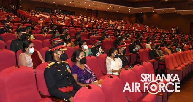 NO 15 DEFENCE SERVICES COMMAND AND STAFF COURSE GRADUATION HELD AT THE NELUM POKUNA THEATRE