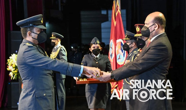 NO 15 DEFENCE SERVICES COMMAND AND STAFF COURSE GRADUATION HELD AT THE NELUM POKUNA THEATRE
