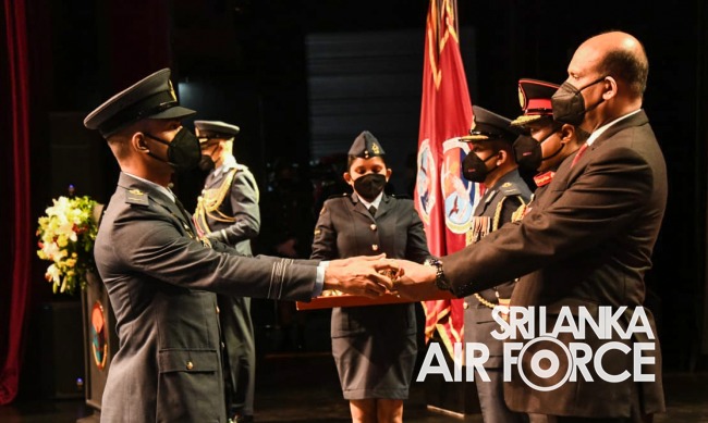 NO 15 DEFENCE SERVICES COMMAND AND STAFF COURSE GRADUATION HELD AT THE NELUM POKUNA THEATRE