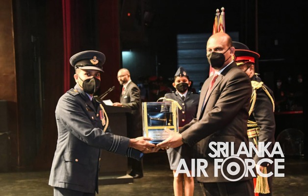 NO 15 DEFENCE SERVICES COMMAND AND STAFF COURSE GRADUATION HELD AT THE NELUM POKUNA THEATRE