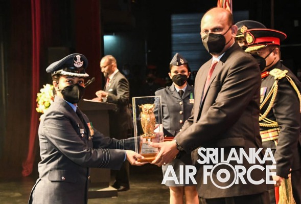 NO 15 DEFENCE SERVICES COMMAND AND STAFF COURSE GRADUATION HELD AT THE NELUM POKUNA THEATRE