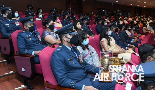 NO 15 DEFENCE SERVICES COMMAND AND STAFF COURSE GRADUATION HELD AT THE NELUM POKUNA THEATRE